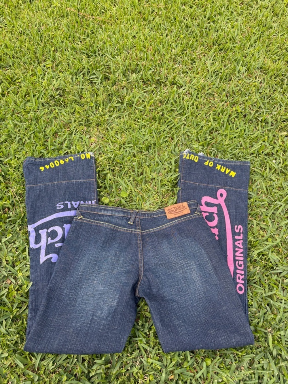 Vintage Von Dutch Jeans Size 30 Fits 27 Low Rise Y2K Graphic Flare Pants Rare - Picture 4 of 6